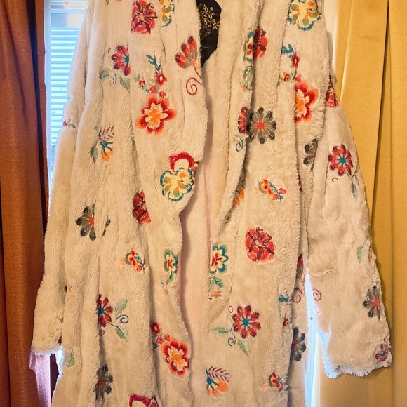 Johnny was coat 🧥 - Picture 8 of 10